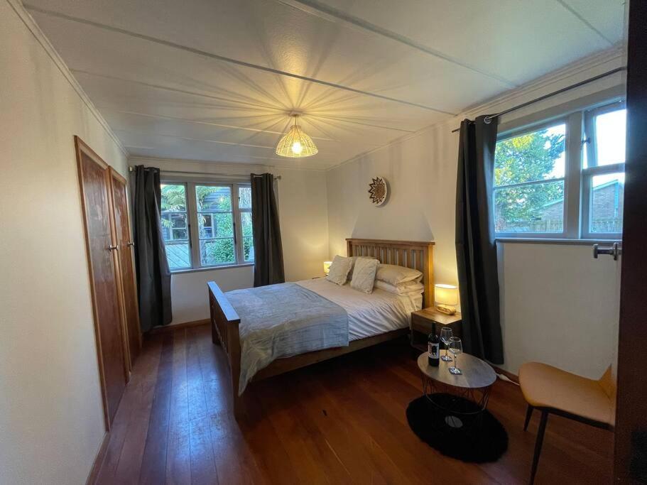 Watts, A Cosy Escape Villa Hamilton Bagian luar foto