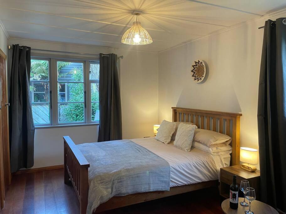 Watts, A Cosy Escape Villa Hamilton Bagian luar foto